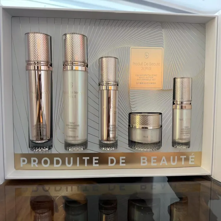 鱼子酱焕活多效抗皱套盒