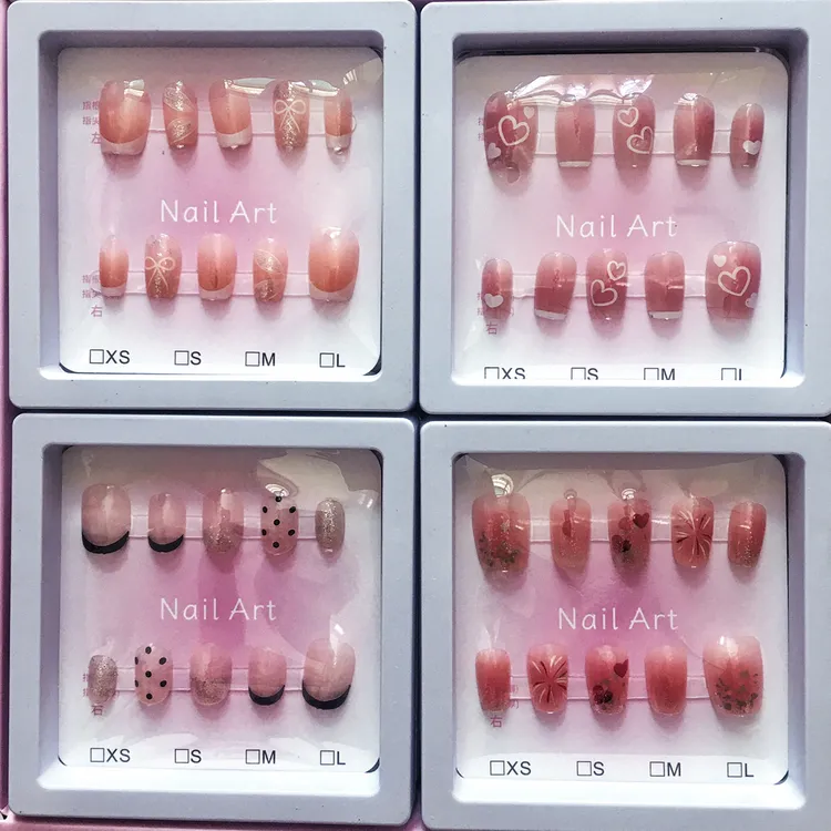 指甲贴4  1盒12小盒