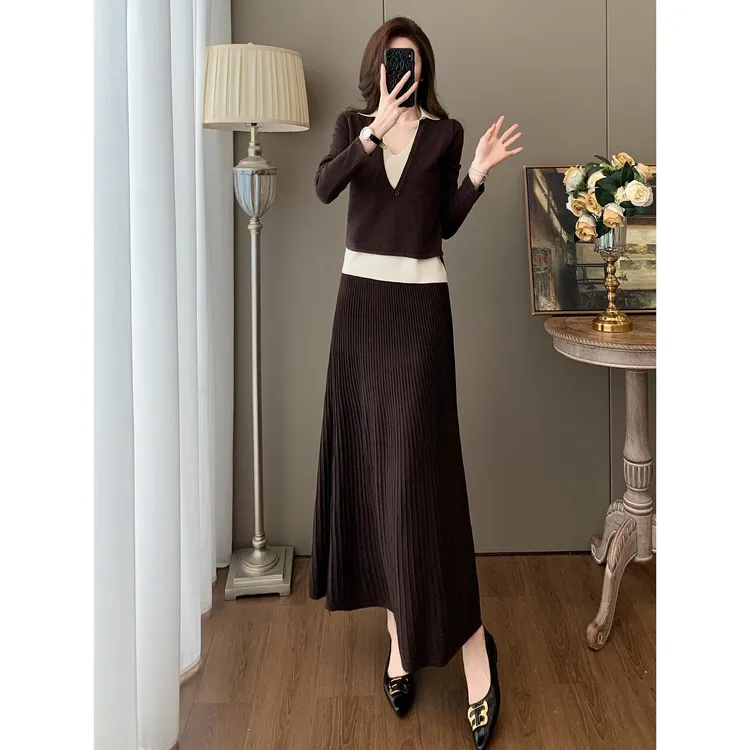 大方得体穿搭一整套高级小众气质假两件针织上衣半身裙两件套女秋