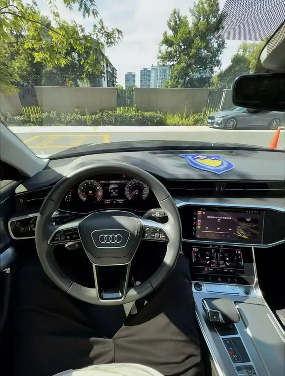 蜀黍车载防滑垫通用停车牌节日礼物