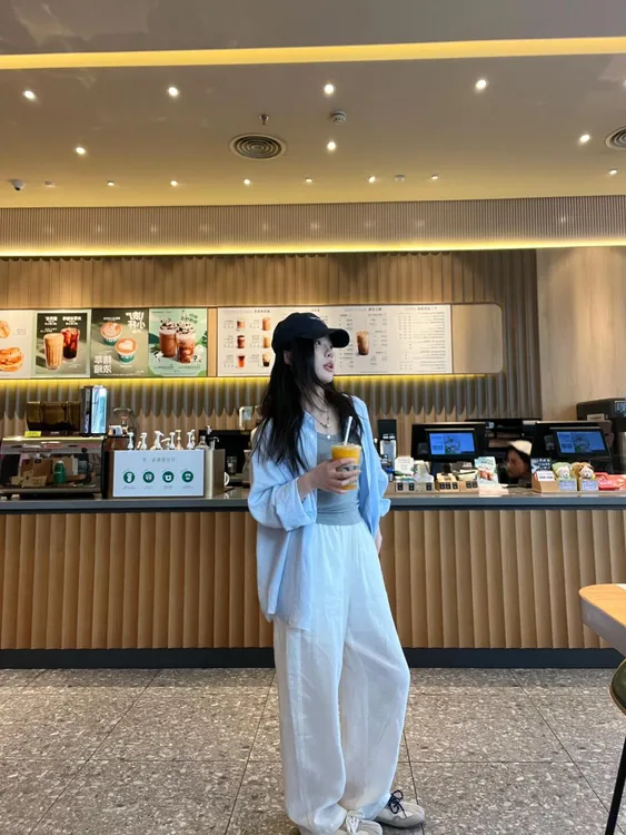 【自由主义】2025新款女装高级松弛感韩系穿搭减龄防晒衬衫裤子套装