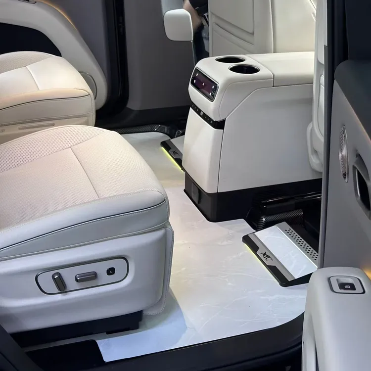 25款理想i8航空实心铝岩化地板改装车内脚垫配件升级汽车地板脚垫