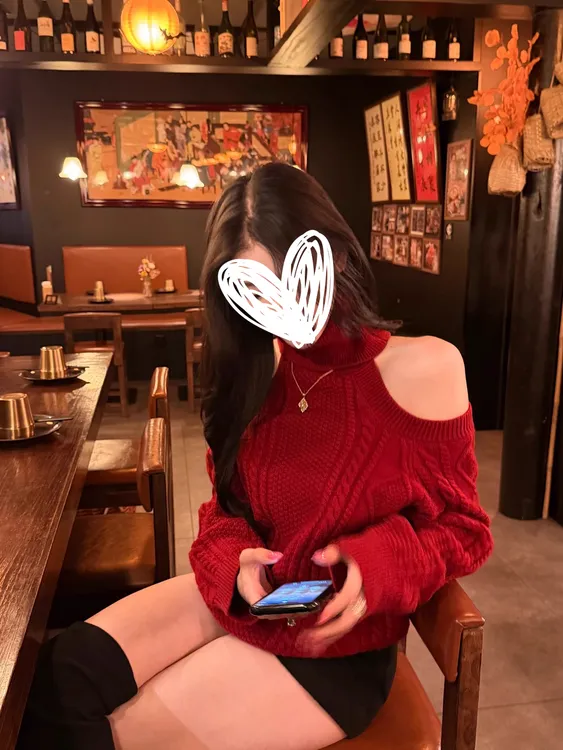 法式高领翻领露肩纯欲风毛衣女秋冬季慵懒感针织长袖宽松显瘦上衣