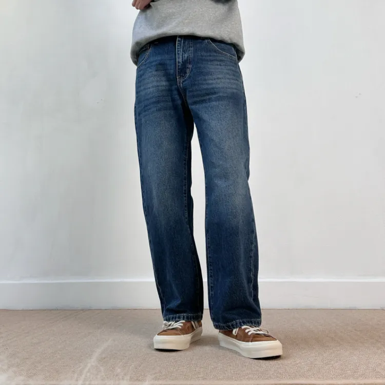2025爆款男士秋冬新款宽松直筒牛仔裤男款