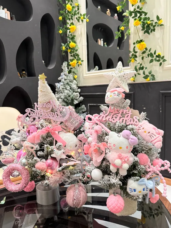 2025新款旋转浪漫八音盒KT猫圣诞树圣诞礼物送女友闺蜜