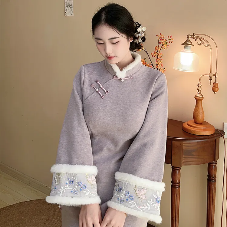 紫陌【自制款】加绒版~紫色优雅新中式大码胖mm旗袍连衣裙刺绣冬