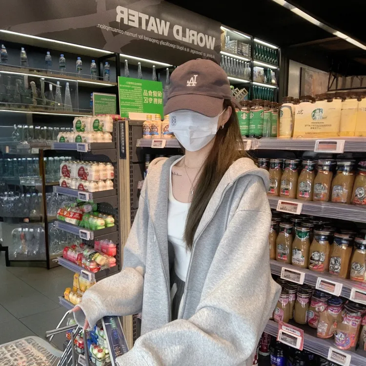 即墨灰色宽松慵懒风连帽卫衣外套女春秋爆款2025新款百搭拉链上衣