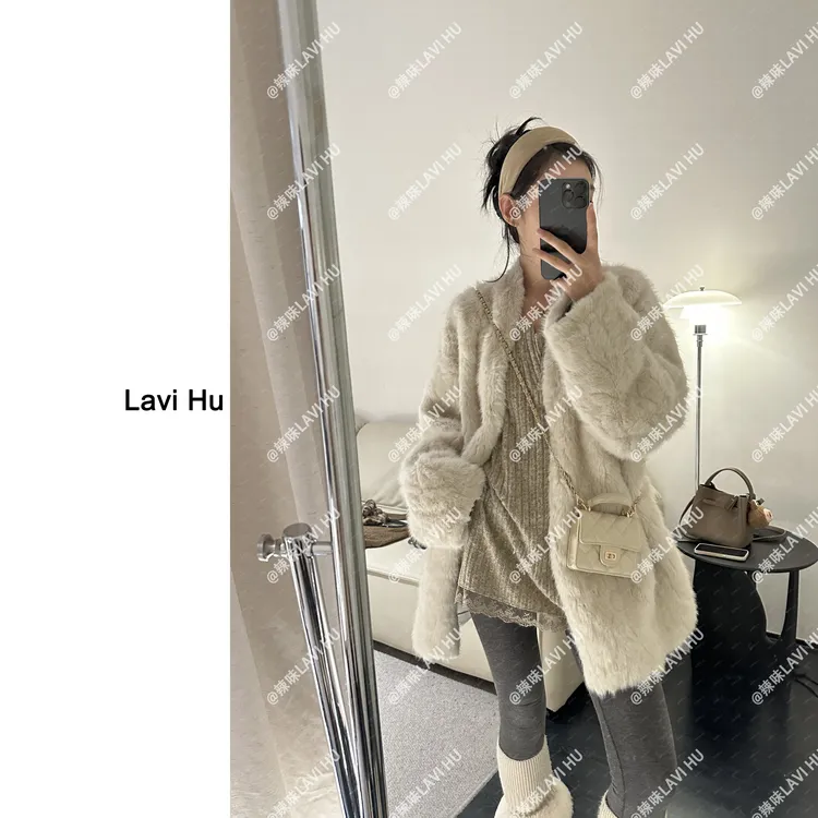 LAVI HU【生椰牛乳】毛绒绒慵懒风大版外套2646