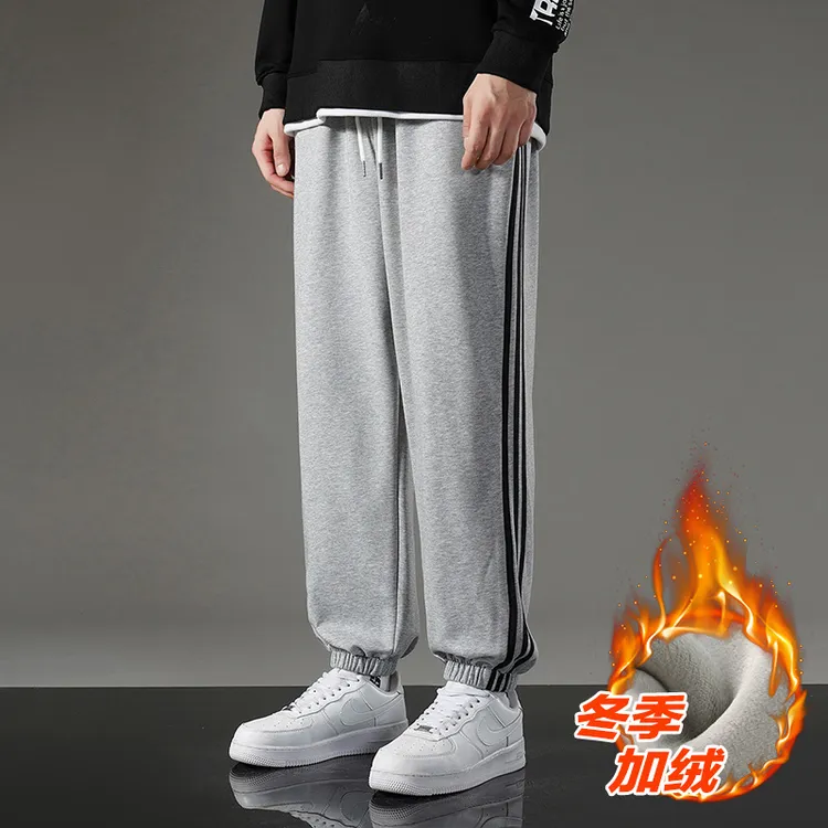 秋冬经典三条杠潮流百搭运动休闲大码宽松加绒保暖卫裤男休闲裤
