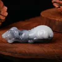 【泓贝珠宝-N453】和田玉老料青花意境旺财吊坠