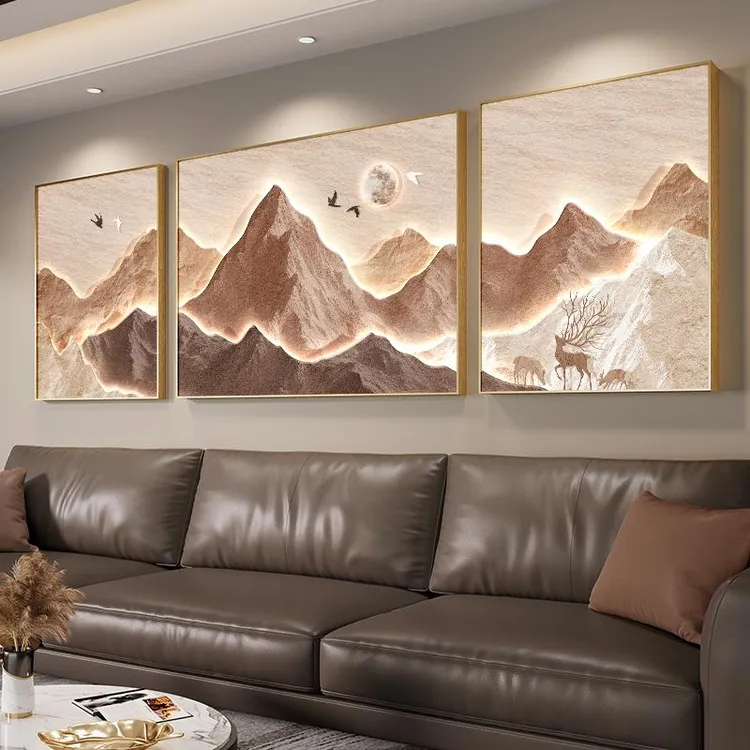 轻奢高级感客厅装饰画2025新款背有靠山挂画沙发背景墙大气三联画