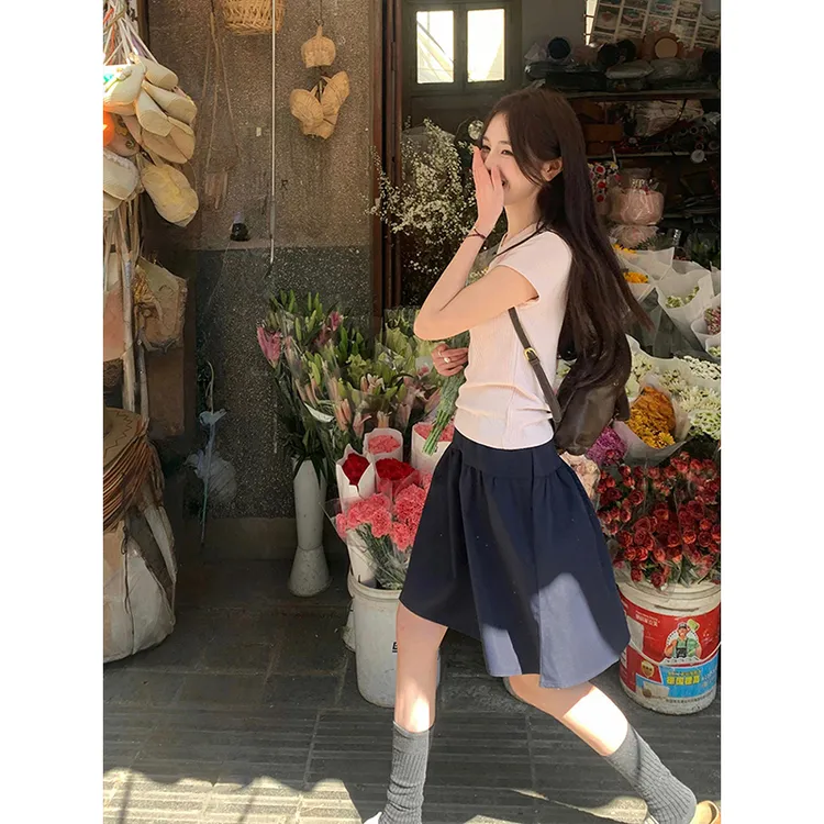 休闲温柔甜美风度假风坑条短袖T恤上衣搭配宽松显瘦减龄感半身裙