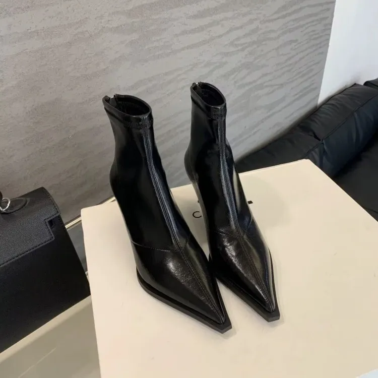 高跟英伦风短靴2025年秋冬新款欧美百搭尖头复古瘦瘦靴细跟短靴