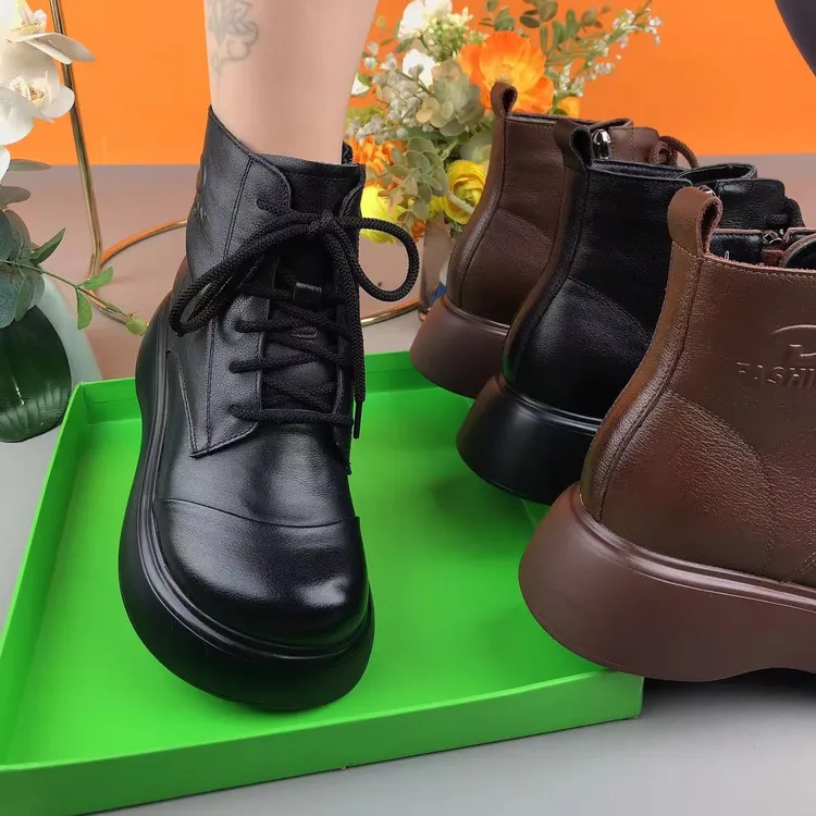 女厚底复古秋冬厚款舒适圆头民族风马丁靴真牛皮羊毛靴英伦风