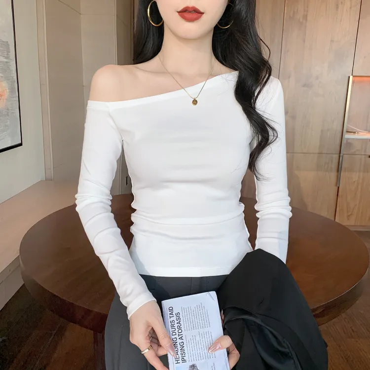 白色露肩打底衫女内搭新款长袖t恤修身显瘦设计感不规则斜领上衣