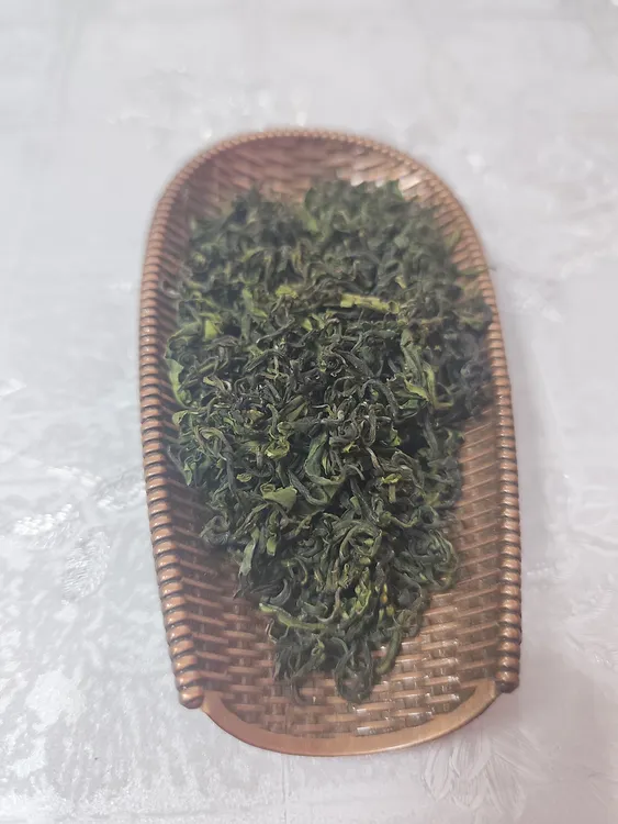 泰山特产女儿茶：一芽一叶两叶，清香