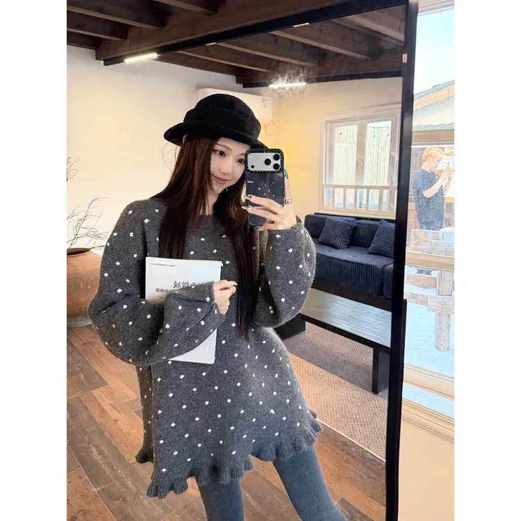 Wanggg【甜美慵懒风】女秋冬宽松圆领荷叶边针织毛衣