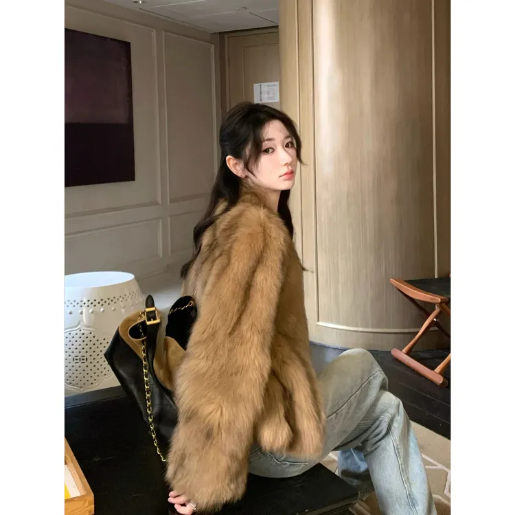 霜华映月韩允恩仿狐狸毛环保皮草外套女冬季新款短款厚毛毛绒大衣