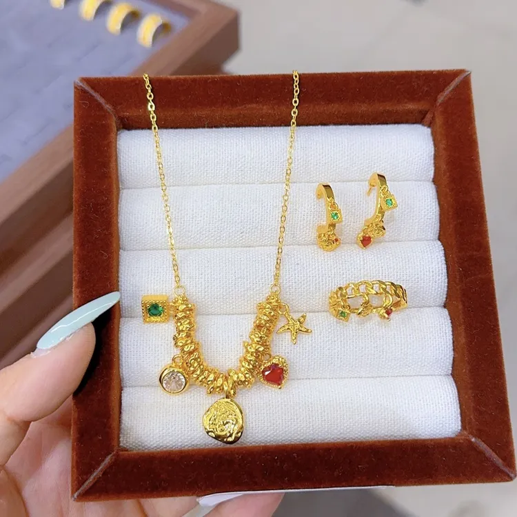 铜合金锆石项链 时尚百搭古法盘缠红桃心吊坠锁骨链三件套