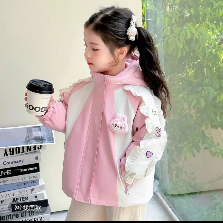 2025秋冬装女童可拆卸风衣连帽防风衣宝宝冲锋衣儿童外套三合一