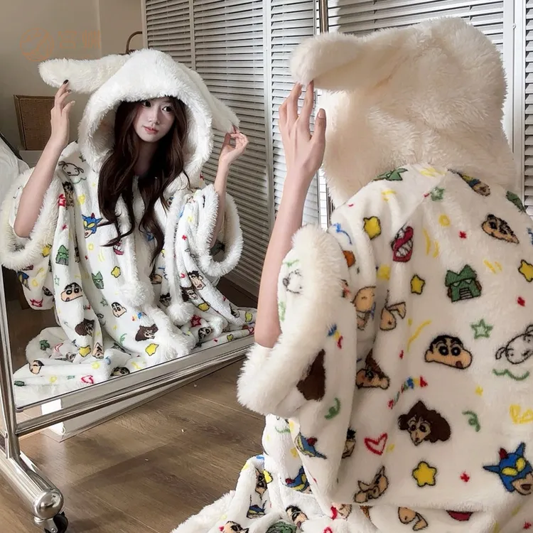 宫蝶【礼袋装】蜡笔小新斗篷睡袍女秋冬珊瑚绒加厚长款睡衣家居服