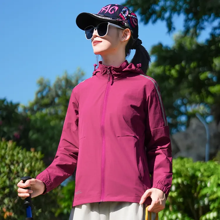 秋季新款冲锋衣软壳登山服户外运动休闲徒步防风防水外套透气连帽