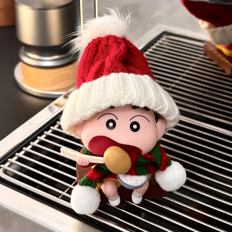 蜡笔小新圣诞马铃薯土豆小新高级可爱卡通公仔装饰家居