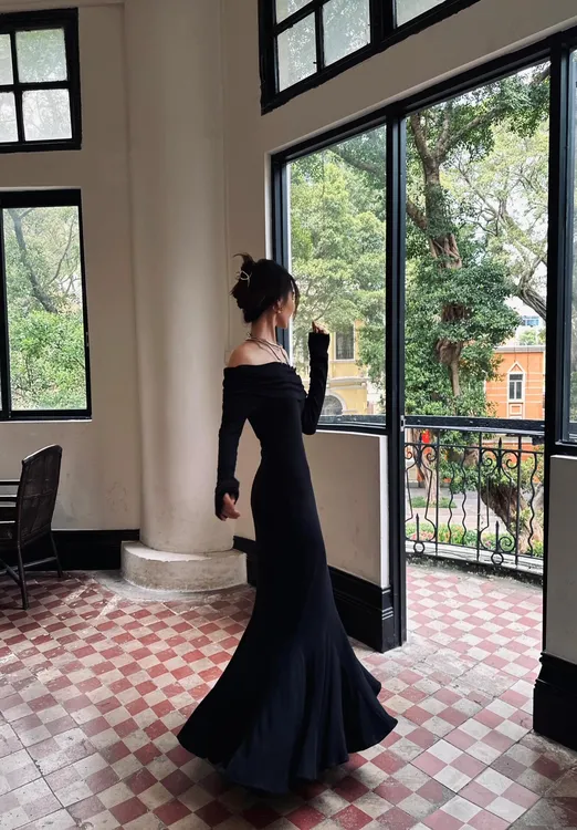 性感一字肩步步生莲鱼尾两穿打底裙秋冬御姐长袖黑色包臀连衣长裙