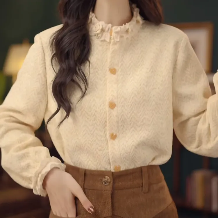 复古港风设计感花瓣领衬衫女2025秋冬厚款休闲百搭长袖衬衣上衣