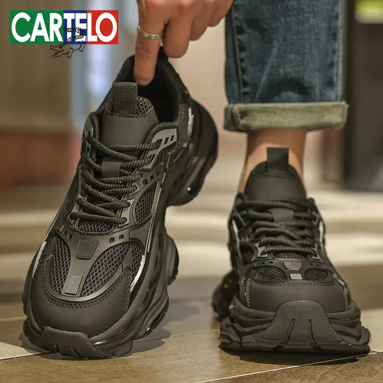 卡帝乐鳄鱼男鞋夏季2025新款透气潮鞋耐磨缓震网面黑色休闲运动鞋