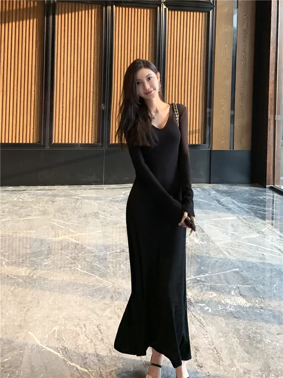 【灿灿专属】秋冬新款女内搭连衣裙垂感设计高级感气质收腰显瘦长袖