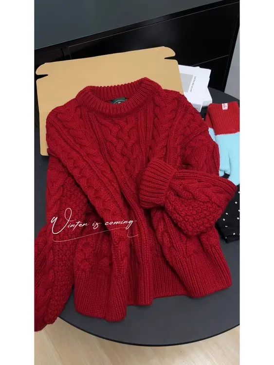 高级感复古酒红色麻花毛衣女2025秋冬宽松慵懒风圣诞加厚针织上衣