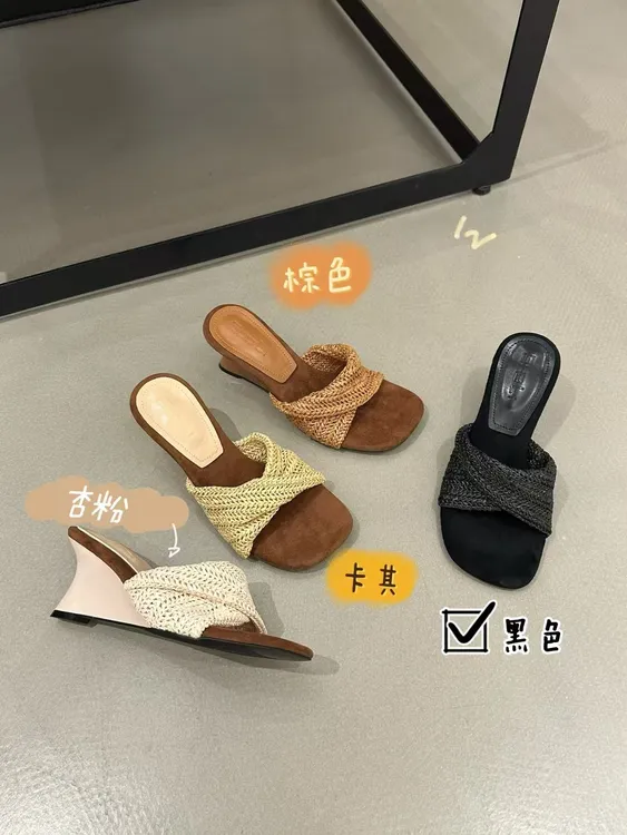 2025夏坡跟鞋夏日休闲一脚蹬女士常规编织镂空夏季春夏卡其一字拖