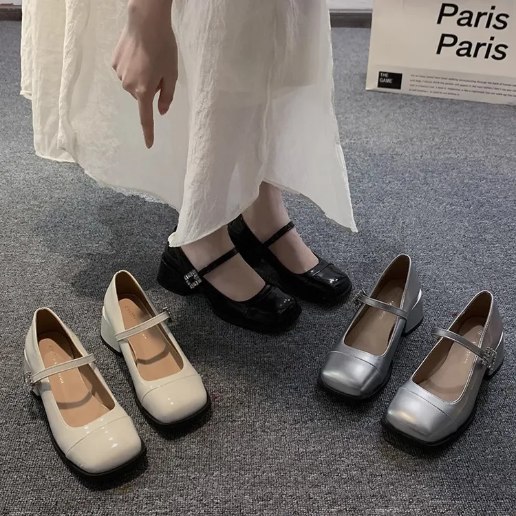 温柔银色浅口女款2025春夏季新款复古时尚水钻配裙子粗跟玛丽珍鞋