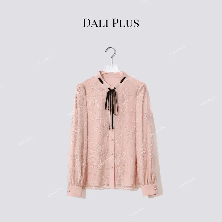 DALI PLUS“粉蕾法绣衬衫”蝴蝶结系带穿绳长袖衬衫-D5SS7211