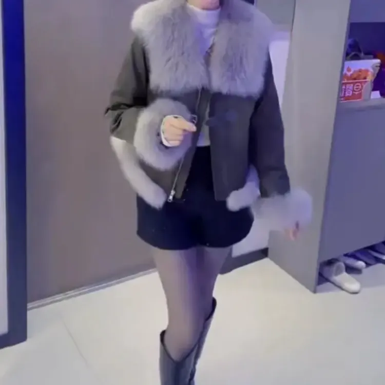 冬季毛毛领拼接毛毛时尚潮流短款外套女百搭精品女装