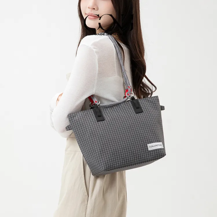 CON.J大容量手提包日韩系格纹简约小众防水尼龙休闲单肩斜挎包