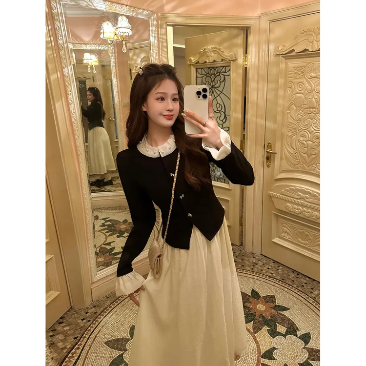 大码温柔风假两件拼接连衣裙女高级感中长款字显瘦公主裙