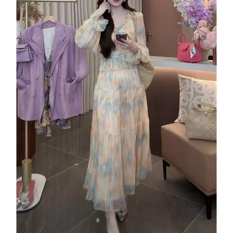 【春日私语】设计感高级时尚轻奢法式气质碎花显瘦上衣半身裙两件套