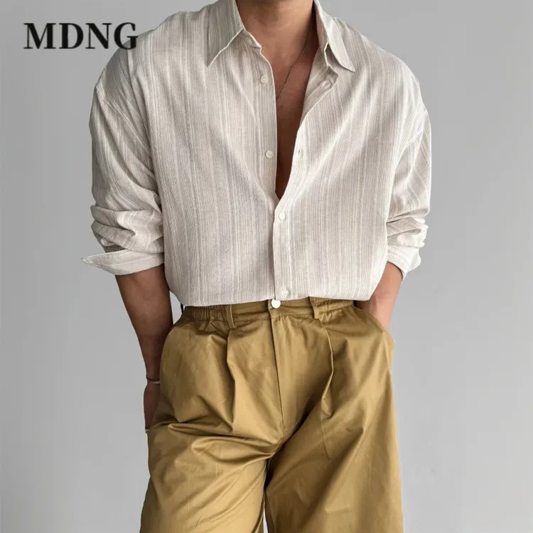 MDNG男士纯色防晒衬衫夏季薄款条纹上衣潮牌男装休闲宽松长袖衬衣
