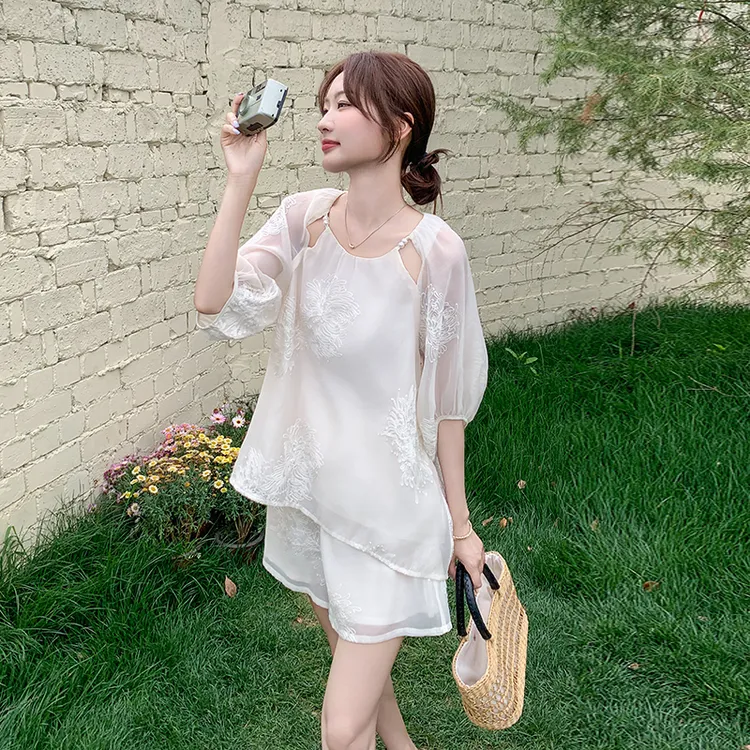 巨好看的绝美新中式国风套装女夏2025新款慵懒chic上衣短裤两件套