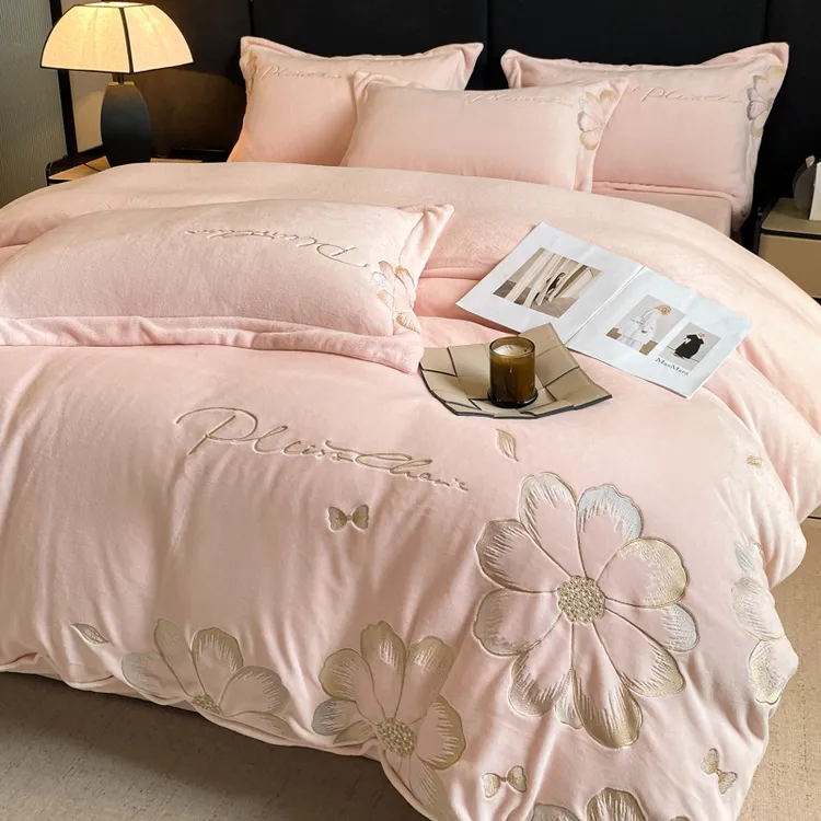 富安娜新款轻奢牛奶绒重工刺绣四件套加厚毛绒加绒双面绒水晶绒床