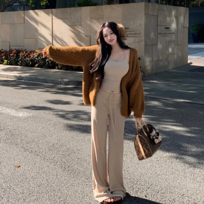 带胸垫辣妹吊带背心慵懒针织毛衣外套女秋季套装休闲阔腿裤三件套