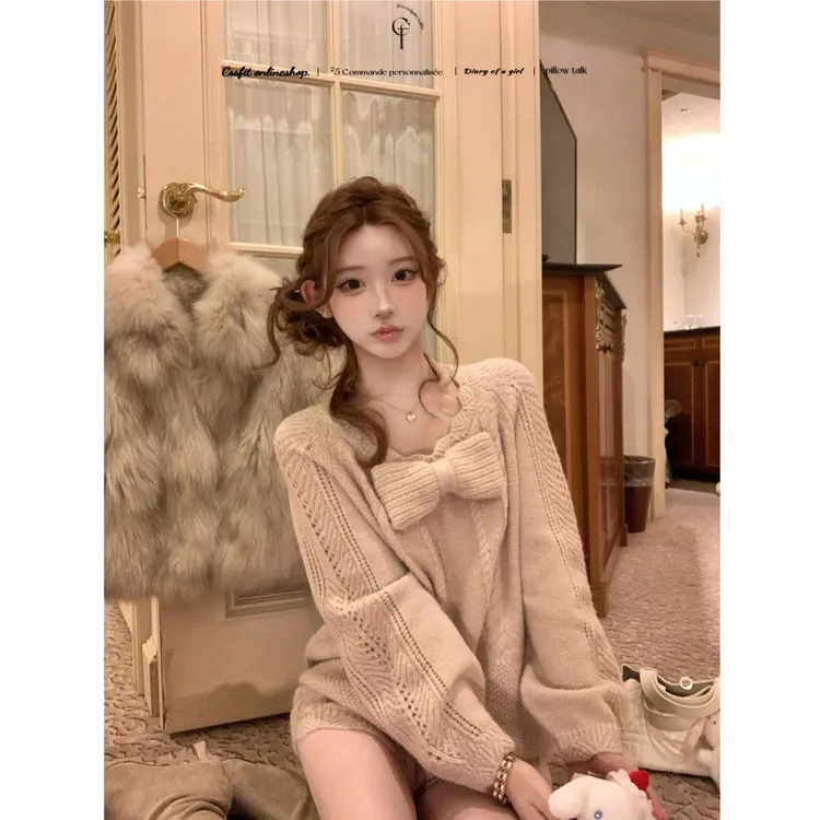 【甜杏杏子】定染纱线杏粉蝴蝶结针织新款上衣女配显瘦高腰短裤套装