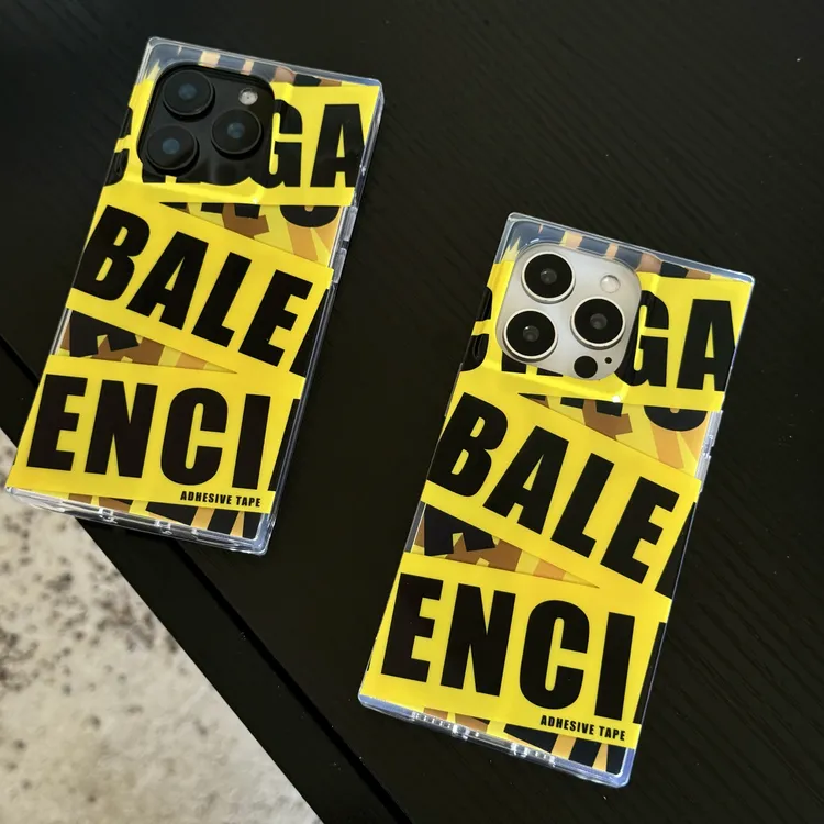 方形巴黎黄潮牌适用于苹果16promax/15/14/13防摔男孩16pro手机壳