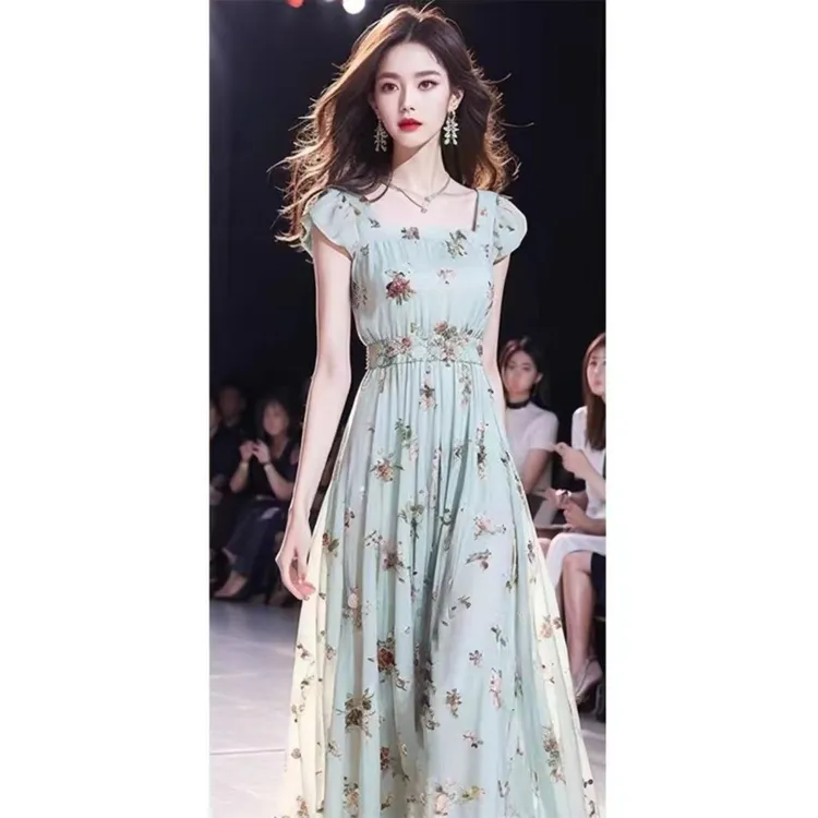 优雅印花方领收腰雪纺长裙法式气质时尚高级感绿色碎花连衣裙子新