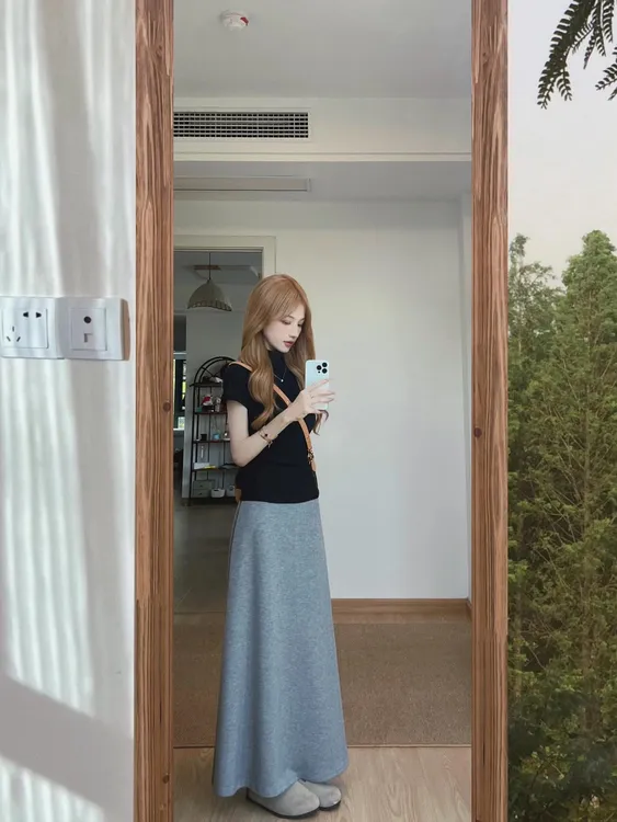 正肩短袖t恤女2025夏季修身显瘦内搭上衣高腰显瘦半身裙两件套