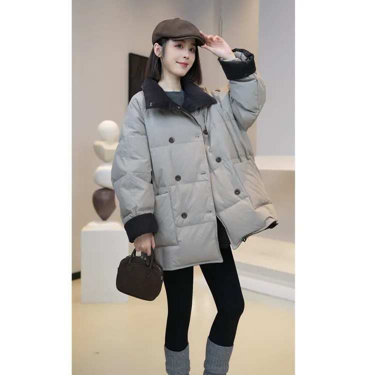 12月9【芜阅】冬季新款中长款双排扣宽松立领90白鸭绒羽绒服E672