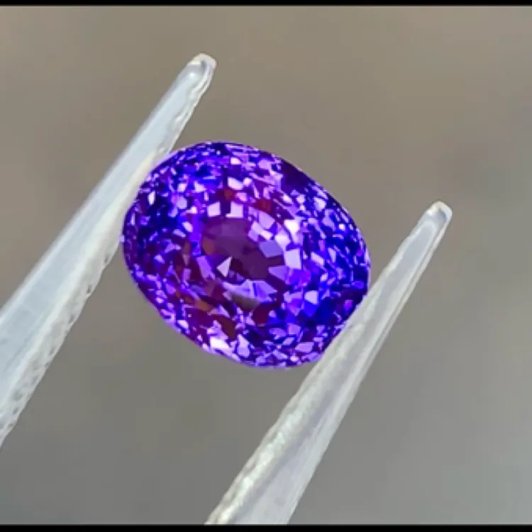 无烧Vb薰衣草紫蓝宝石3.05ct全净无瑕火彩爆闪吉尔德证干净精切