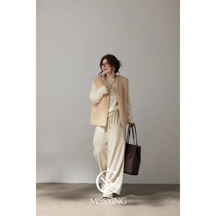 应小姐黑标【冬日蒙奇奇】微胖大码女装纯羊毛显瘦时尚宽松百搭马甲